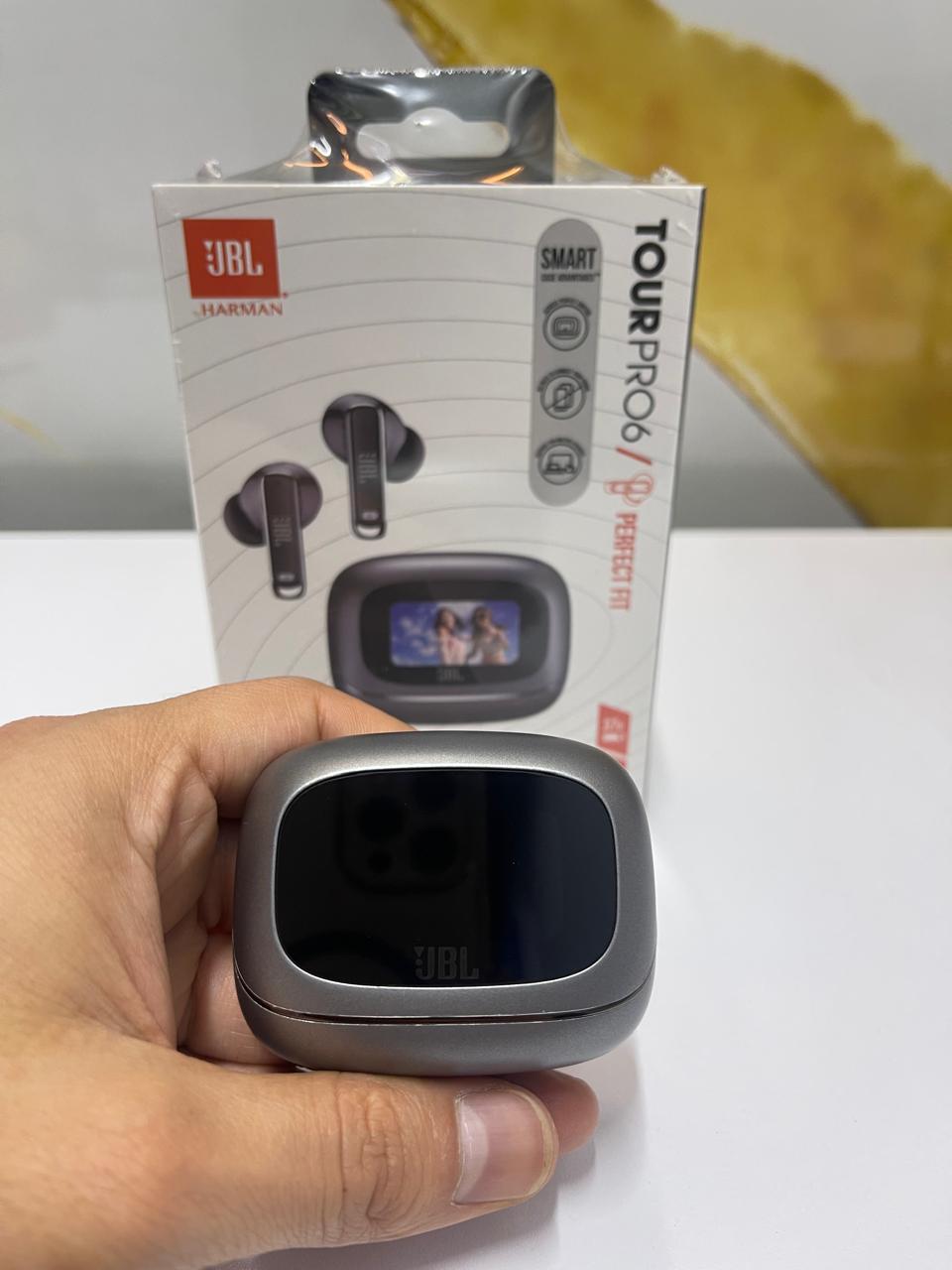 AUDÍFONOS INALÁMBRICOS JBL TOUR PRO 6