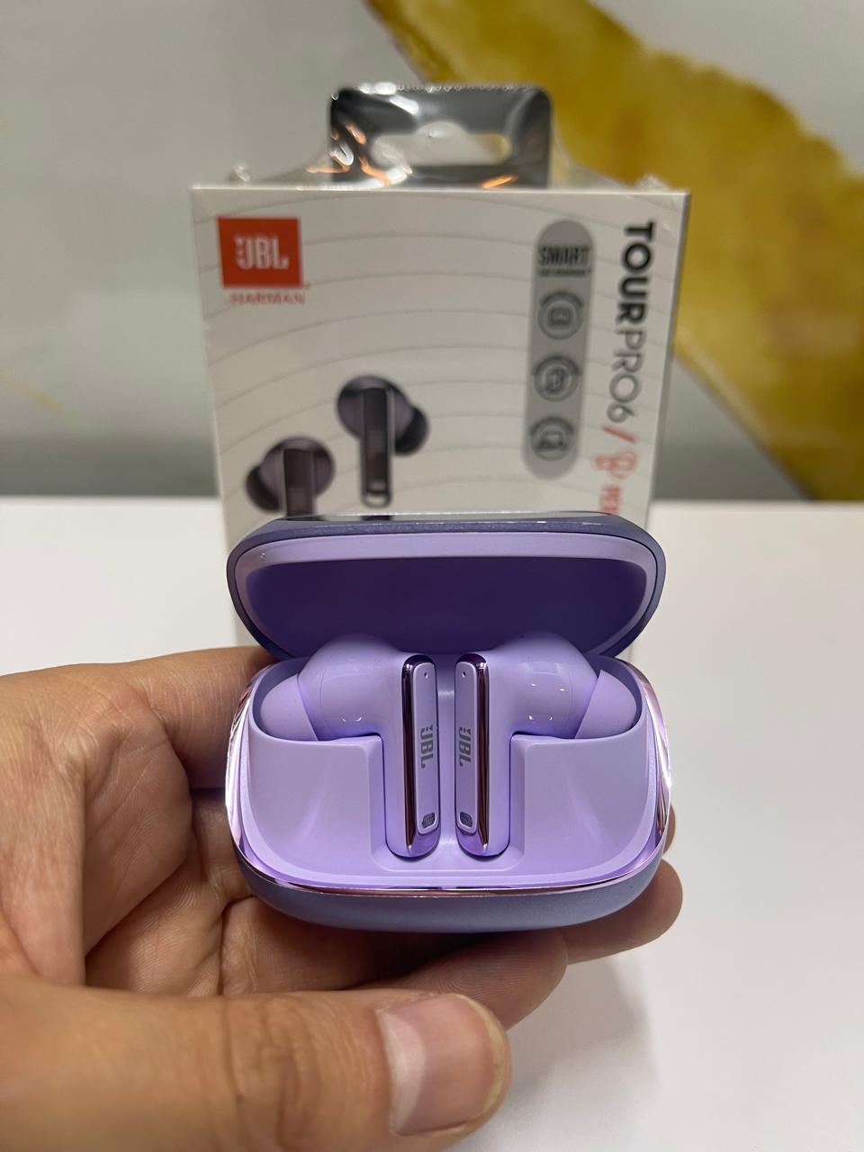AUDÍFONOS INALÁMBRICOS JBL TOUR PRO 6